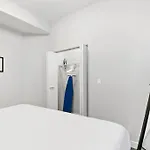 Apartment 2br Trendy Urban - Division 102w 202w 302w Rep