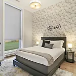 Modern 1Br Chicago Apartment - Crosby 204