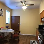 Homestay 2 Chicago