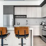 S Loop 2Br W Pool Gym Nr Cta Train Chi-346