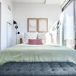 S Loop 2Br W Pool Gym Nr Cta Train Chi-346