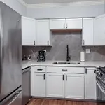 Mtm Fully Furnished Rental In Old Town - 2 Beds