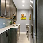 Cozy Studio Apt In Lakeview - Oakdale 203