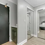 Cozy Studio Apt In Lakeview - Oakdale 203