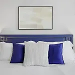 3Br Roomy & Furnished Apt With In-Unit Laundry - Bstone 1