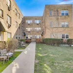 Chicago Vacation Rental Condo 11 Mi To Downtown