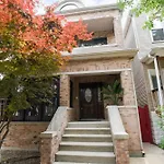 Luxury Home Near Wrigley, Boystown & Andersonville