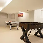 Cozy Nest In Chicago\'S Vibrant Lincoln Square