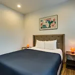 Pet Friendly And Room For 7! Large Common Areas To Converse And Connect Apts