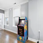 Stylish 2Br Urban Retreat In River West