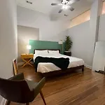 Apartment Chic 1 Bedroom W Parking