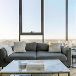 Blueground Medical District 3Bd Apartment Chi-1112