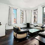 Hotel Congress Plaza 3*