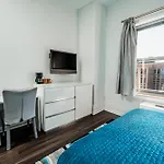 Congress Plaza 3*