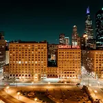 Congress Plaza Hotel 3*