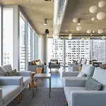 Blueground The Loop Pool Gym Nr Willis Chi-1179