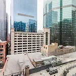 Blueground The Loop Pool Gym Nr Willis Chi-1179