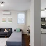 Modern Apt In Trendy Avondale Neighborhood With Free Parking
