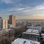 Elegant Style Loft Montrose Beach Rooftop Wfh Gym