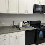 South Loop 2 Bedroom Apt