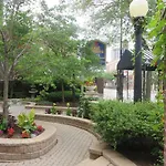 Best Western Plus Hawthorne Terrace Hotel