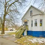 2 Mi To Red Line: Chicago Home Near Sherman Park