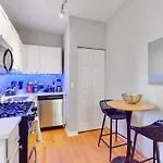 Bright & Chic Stay Near Medical District