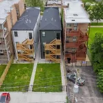 Spacious 3Bdr Luxury Penthouse