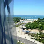 Congress Plaza 3*