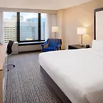 Doubletree By Hilton Magnificent Mile Hotel