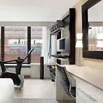 Doubletree By Hilton Magnificent Mile Chicago