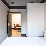 Hi * Chicago