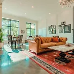 The Guesthouse Hotel