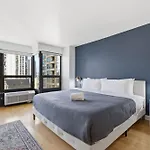 Apartment 2bd River North Million Dollar Views! Parking Incl *
