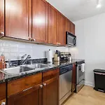 Apartment 2bd River North Million Dollar Views! Parking Incl Chicago