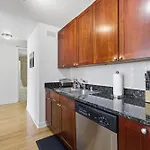 Apartment 2bd River North Million Dollar Views! Parking Incl