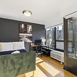 2bd River North Million Dollar Views! Parking Incl Apartment Chicago
