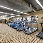 Apartment 2bd River North Million Dollar Views! Parking Incl