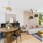 2Br Patio W Fire Pit, Free Parking 5 Gbps