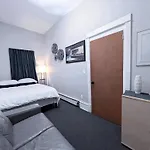 The Avondale Guesthouse