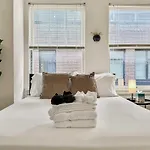 Cozy Gold Coast Studio Stay - Sp 1203