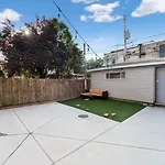 Beautiful Rental Unit In Chicago