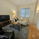 Gold Coast Downtown Chicago Sleeps 20