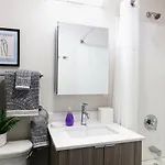 Downtown Mich Ave - 6 Penthouses, Sleep 25 Holiday home *