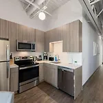 Downtown Mich Ave - 6 Penthouses, Sleep 25 Chicago