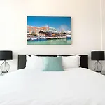 Two-Bedroom On W Fullerton Avenue Apt 203