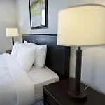 Two-Bedroom On W Randolph Street Apt 5D