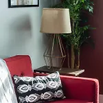 Two-Bedroom On W Barry Avenue Apt 1R