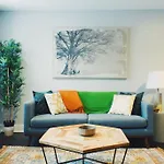 Three-Bedroom On W Barry Avenue Apt G