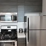 Studio On E Roosevelt Road Apt 305